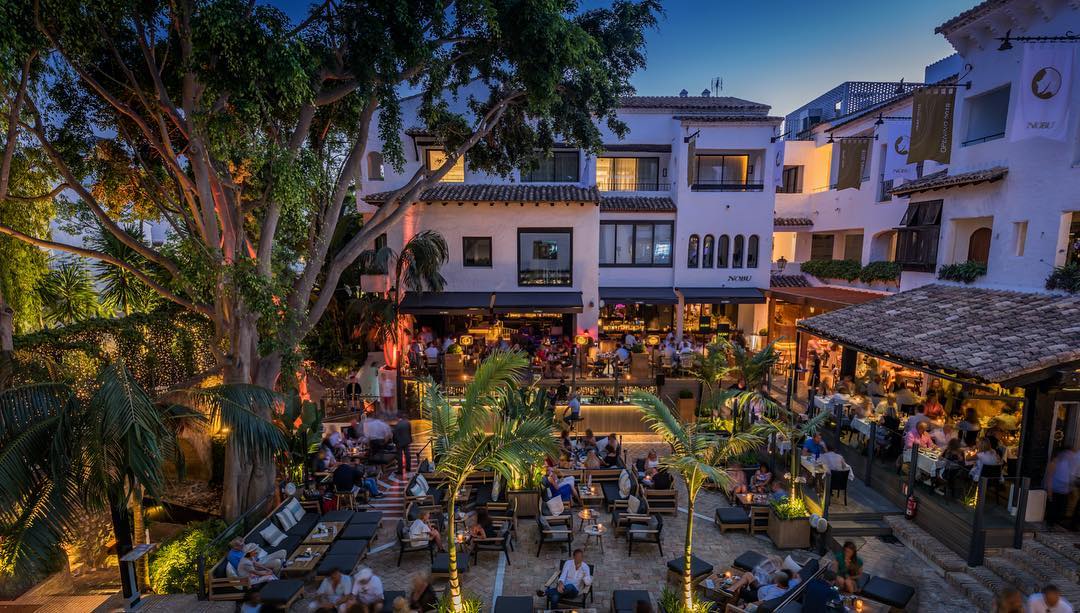 The infamous ‘La Plaza’ – the social and epicurean hotspot of @nobumarbella 
</p>
				</div>
			</div>
		</div>
				
				
		<div class=