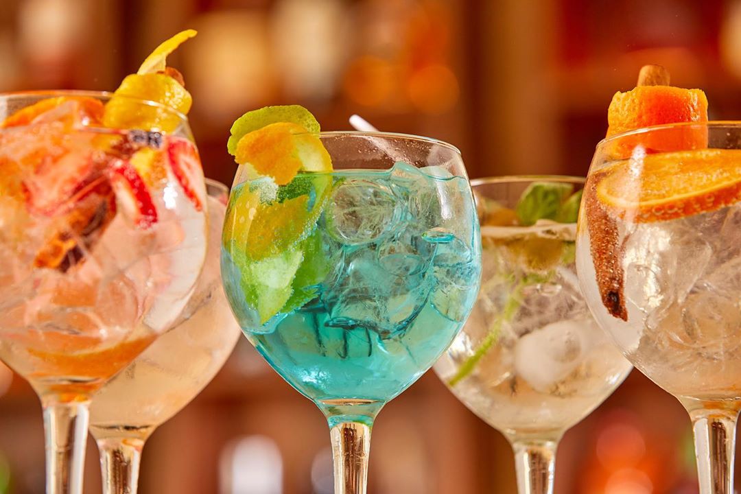 Let the evening be Gin! 
</p>
				</div>
			</div>
		</div>
				
				
		<div class=