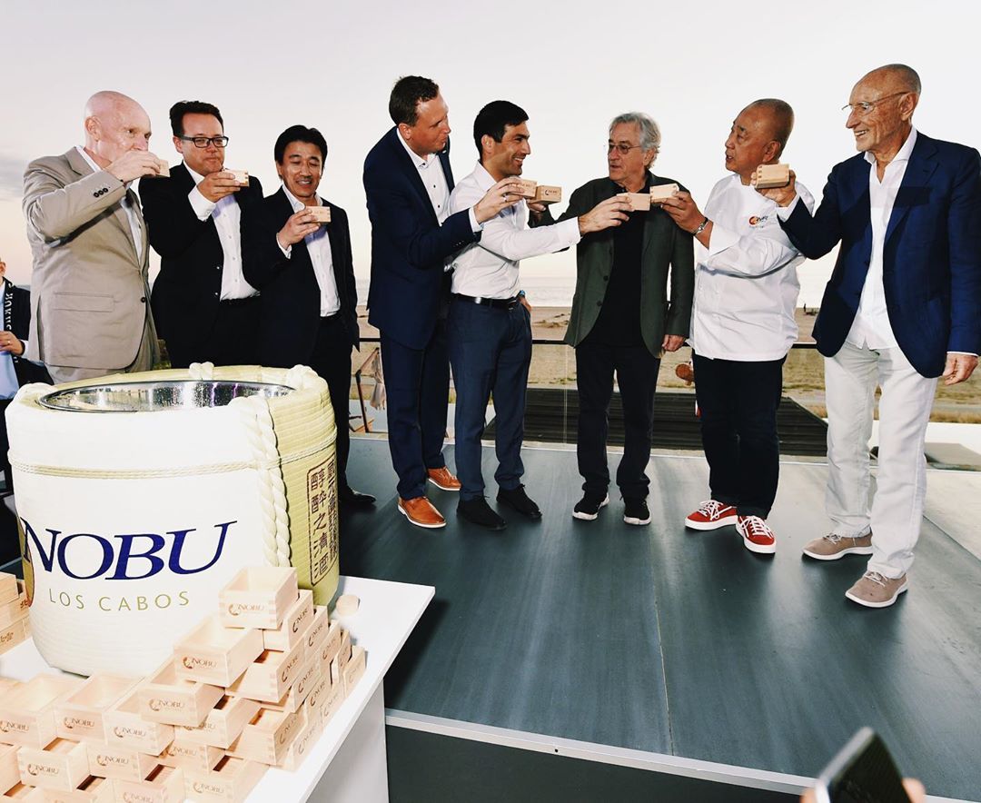 Last week, Chef Nobu Matsuhisa, Robert De Niro and Meir Teper celebrated the official launch of Nobu Hotel Los Cabos with a grand opening event and signature sake ceremony 🥂✨ #nobuloscabos #nobuhotels #nobuloscaboslaunch