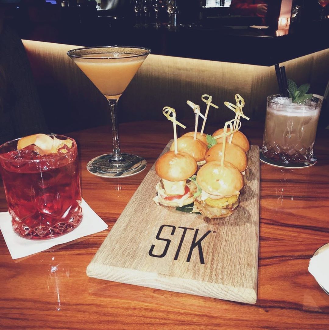 For this week’s #AnyDayNow, @beeameda looks forward to returning to @eatstk : ⁣
⁣
‘Aperitivo time is my favourite time of the day, I can’t wait for bars and restaurants to be open again! The aperitivo at STK is one of my favourite, their handcrafted cocktails accompanied by mini burgers are to die for, and the urban chic atmosphere is just what I need after a long day of work’🍸✨ #anydaynow #restaurant #foodstagram #stk #FoxCommsLifestyle